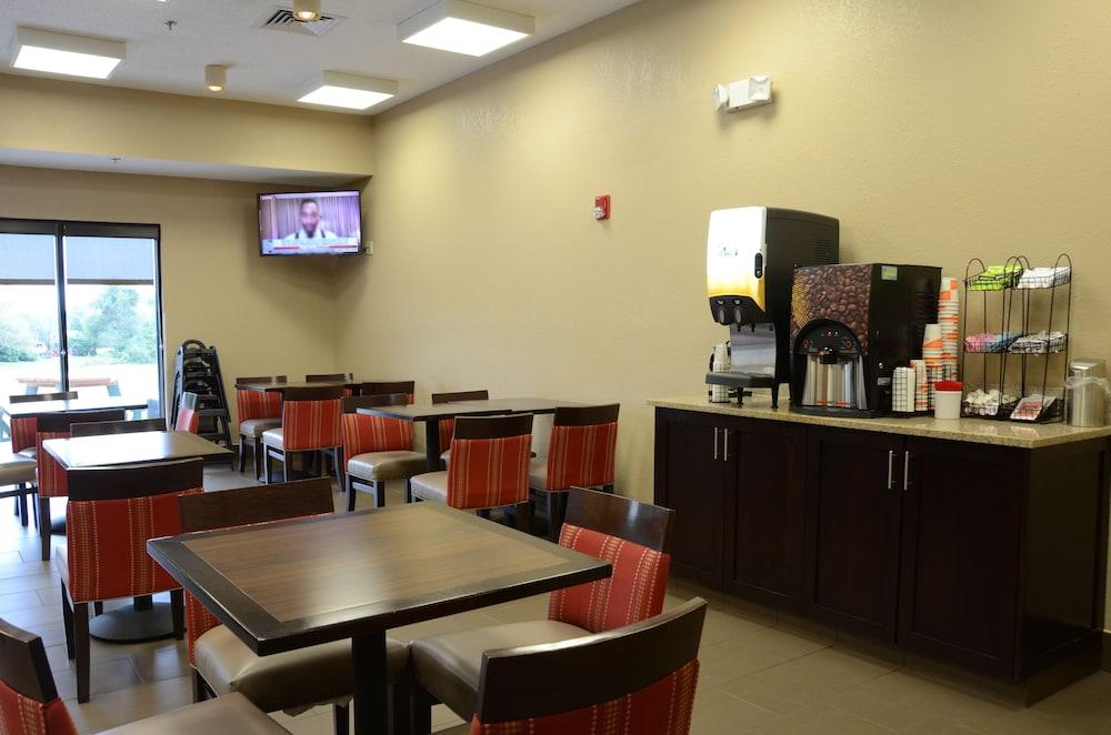 Comfort Inn & Suites Cave City Eksteriør billede